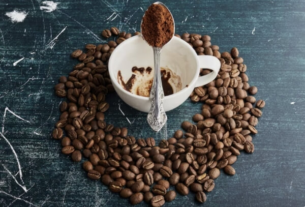 Кофеин – Ползите и Тъмните Страни на Уханното Кафе Кофеин – Ползите и Тъмните Страни на Уханното Кафе